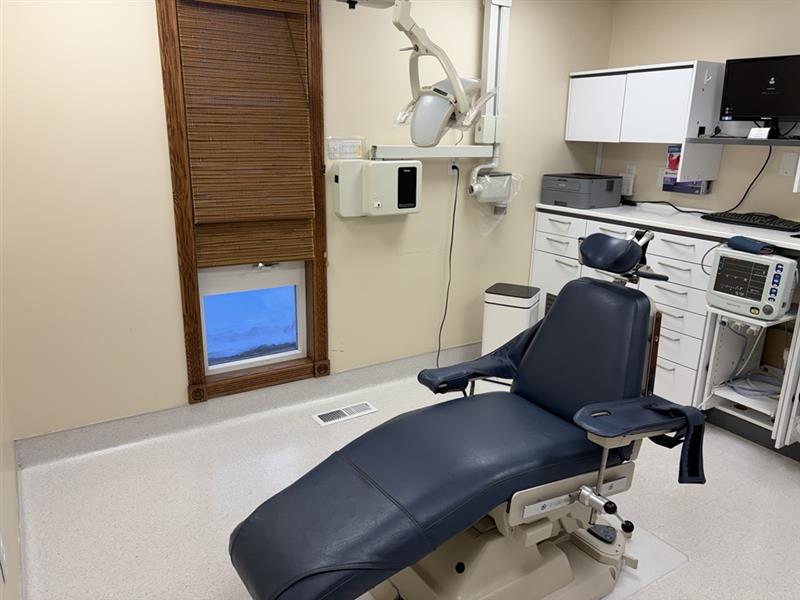 surgery and consult room at Granite State Oral Surgery